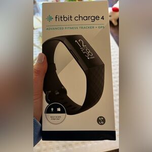 NEW Fitbit charge 4